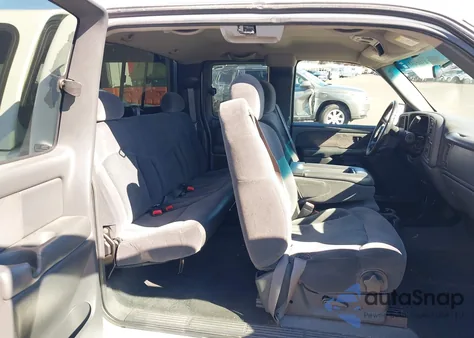 2002 Chevrolet Silverado 1500 Ls from USA, damaged, VIN 2GCEC19V721217537